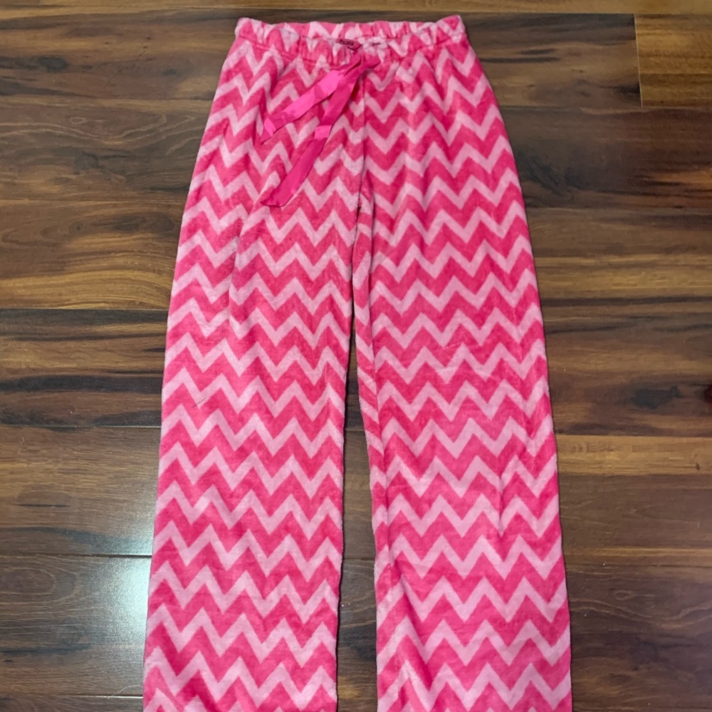pink chevron pajama pants